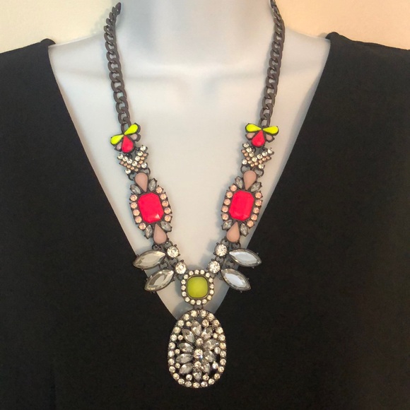 Jewelry - Beautiful Neon Statement Necklace